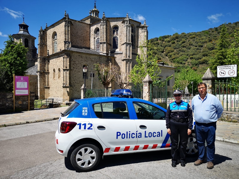 Foto de La Policía Municipal de Villafranca del Bierzo estrena vehículo